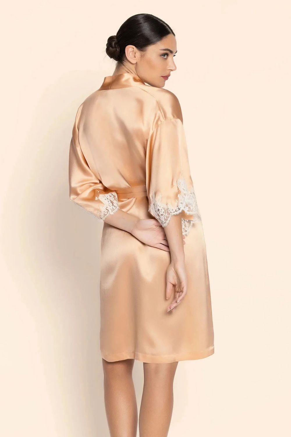 Splendeur Soie Robe in Peche