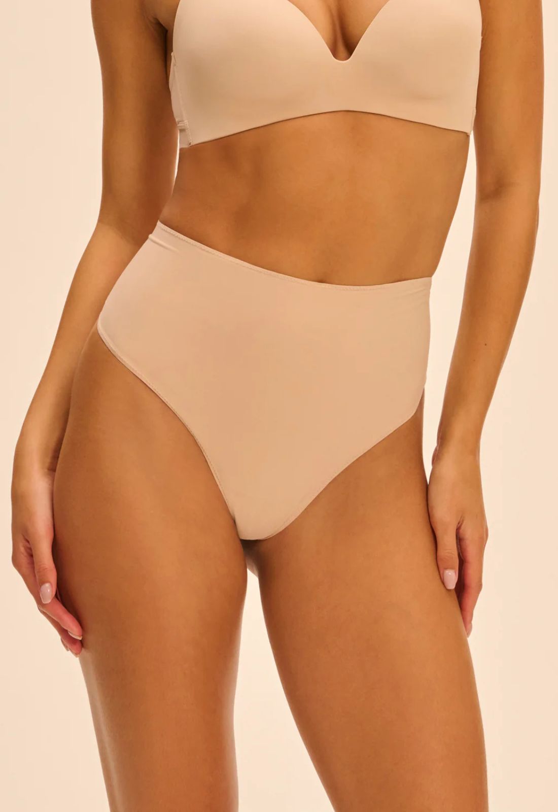 Shaper Thong in Peau Rose