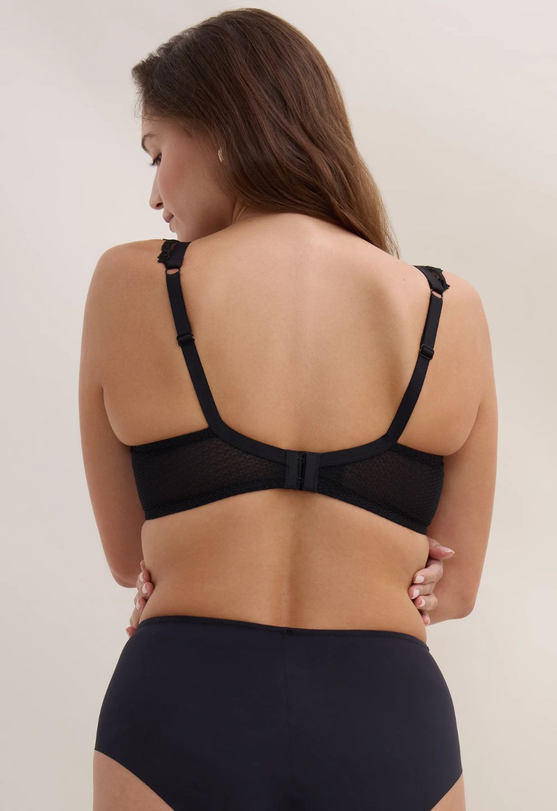 Hidden Treasure Underwired Half Cup Bra in Black