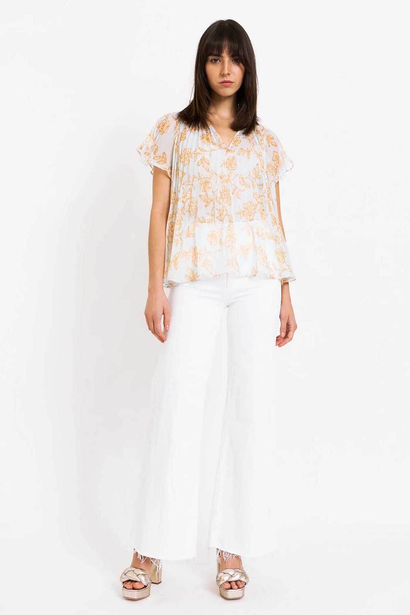 Christy Lynn Jacky Top in Yellow Floral