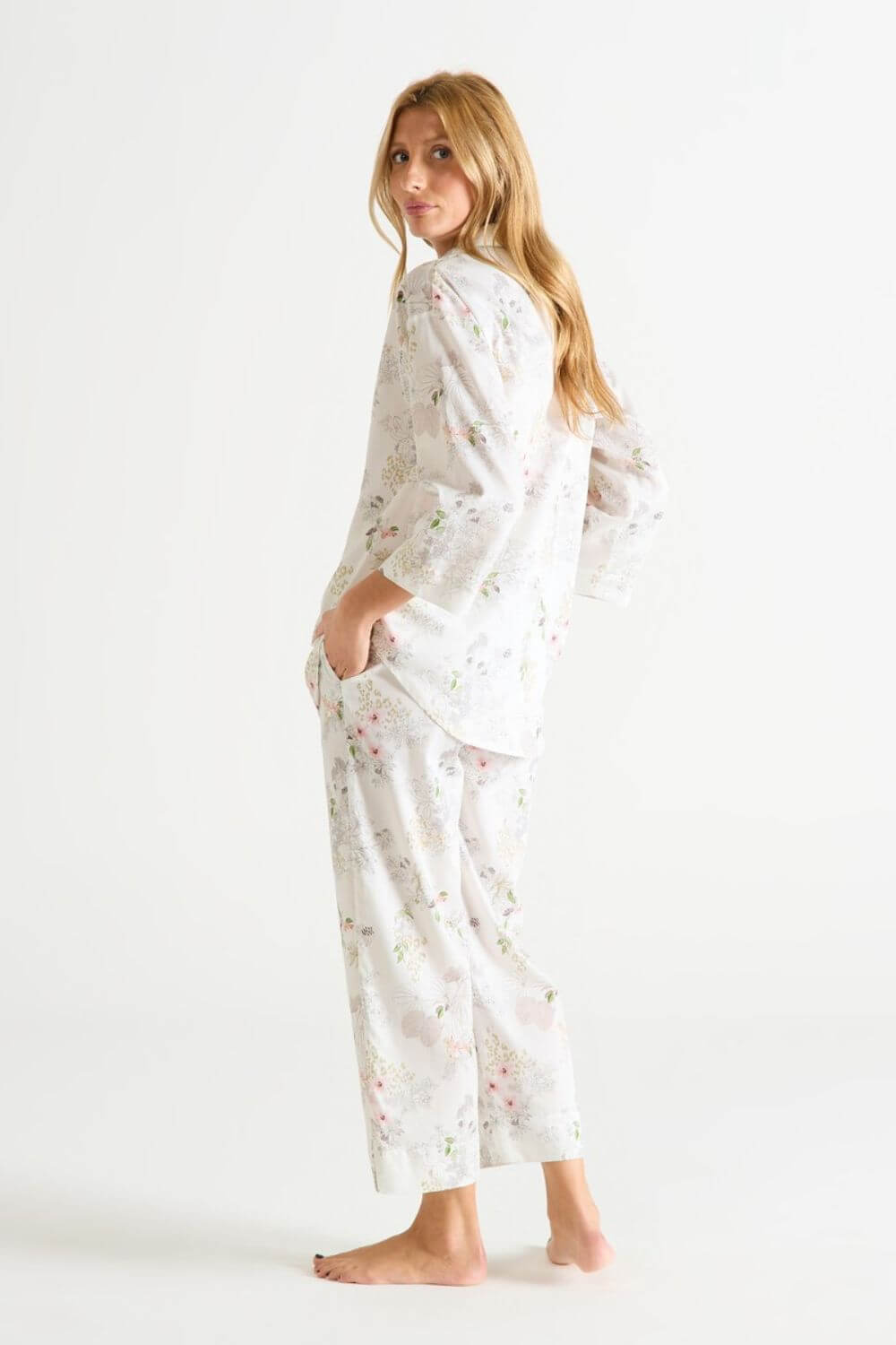 Laurence Tavernier Essentiel Cropped Pj Set in Blanc Floral