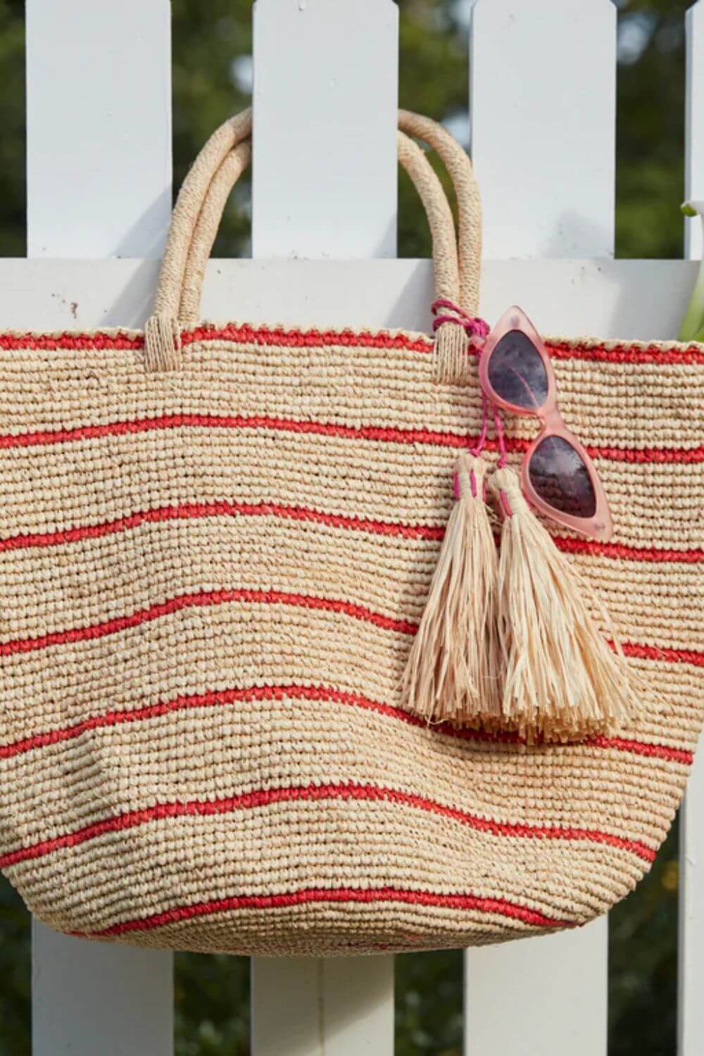 Mar Y Sol Costa Tote in Coral